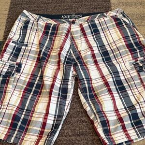Northern Explosion Multicolor  Plaid Cargo Shorts Mens 42